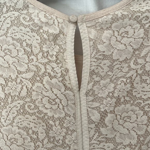 Zara Cream Floral Lace Fitted Dress size L - Picture 3 of 8